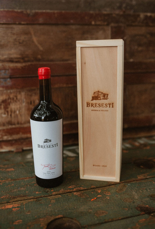 caja-de-regalo-tannat-premium-scaled-1.jpg